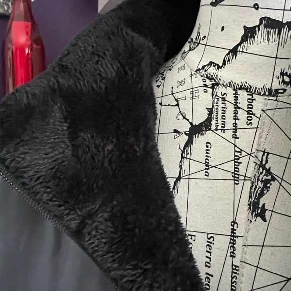 Cb Sports Reversible Jacket - Picture 3 of 11